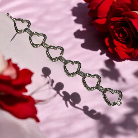 💟💎Vintage Silver Heart Link Bracelet - Picture 2 of 14